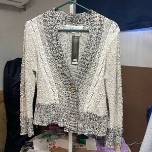 NWT Curio Sweater